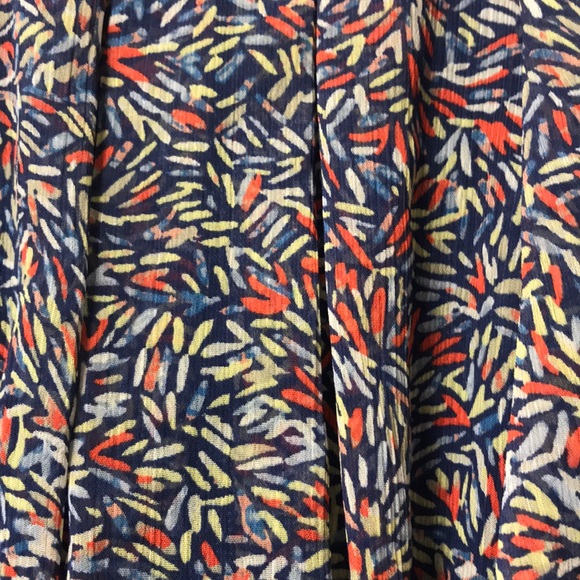 Cute work or casual dress - Picture 2 of 2